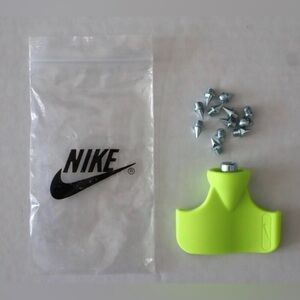 Nike Track & Filed Cleat Spikes & Wrench Tool Kit With 12 Sliver Spikes